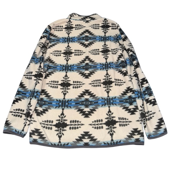 Button Up Winter Cute Sweater Perfect with tights underneath - Picture 2 of 3